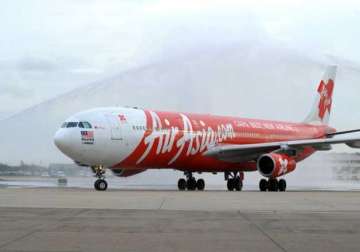 airasia jet turns back to malaysia due to technical problem