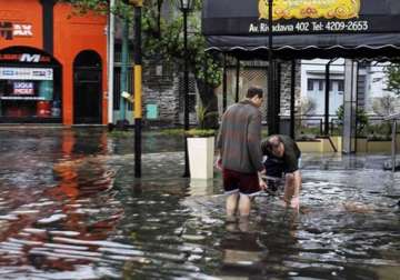 storm forces evacuation of 1 000 people in argentina