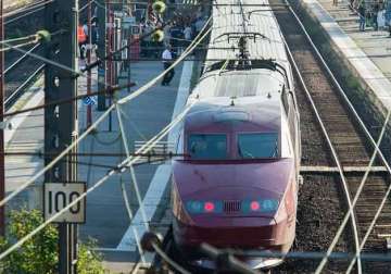 3 americans praised for subduing gunman on european train