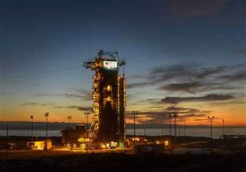 nasa launches earth observing satellite