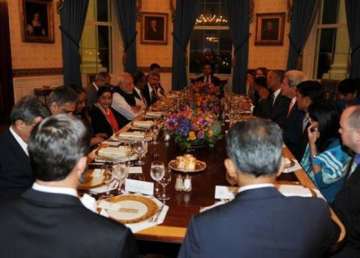 narendra modi keeps away from exquisite food at dinner with obama