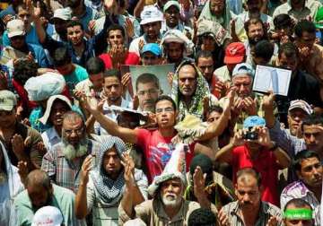egypt arrests morsi loyalists for inciting violence