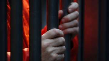 prison suicide rate rises in britain