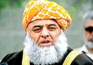 shocker from pakistan women wearing jeans to blame for earthquakes says fazlur rehman