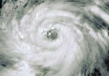 approaching philippine storm brings back nightmare