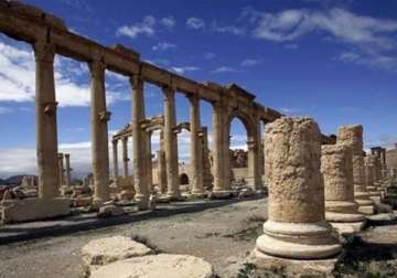 isis seizes ancient syrian city of palmyra