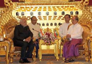 pm modi meets myanmar president thein sein