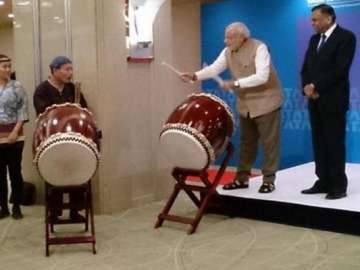 pics pm narendra modi turns into drummer