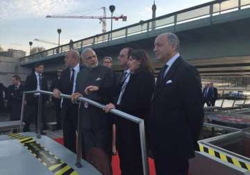 modi has naav pe charcha with french president