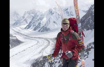 swedish climber dies while climbing k2 peak