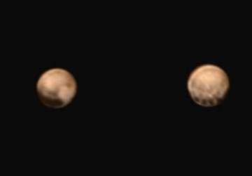 new pluto images puzzle scientists