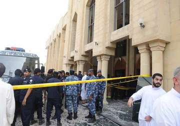 is affiliate hits shiite mosque in kuwait killing 25 people