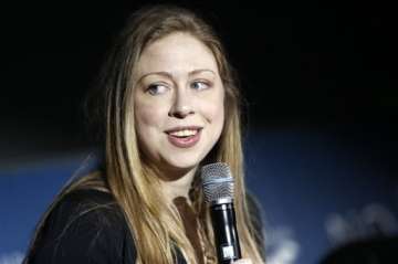 chelsea clinton gives birth to baby girl