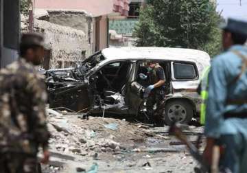 suicide bomber hits kabul police academy kills 20 recruits