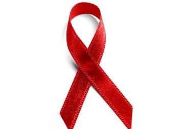over 900 new hiv cases in pakistan