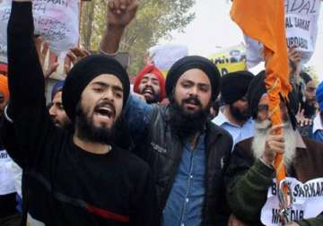 sikh americans condemn desecration of sikh holy book in punjab