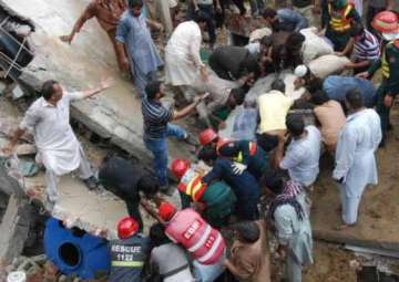18 dead as mosque roof collapses in lahore