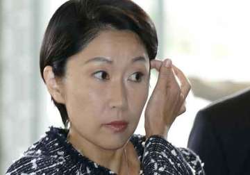 japan s trade minister denies plans to quit