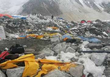 everest season gets over after nepal s earthquake