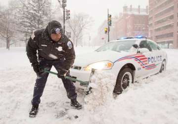 monster snowstorm sweeps across us east coast