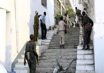 at least 9 dead as militants attack hotel in somali capital