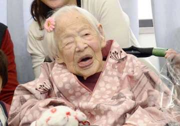 world s oldest person celebrates a day before turning 117