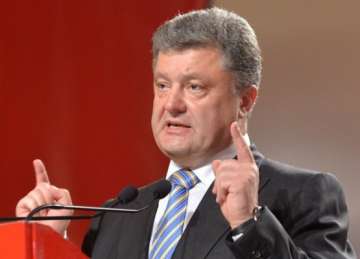 ukraine president offers temporary autonomy to rebel held areas