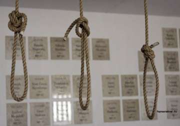 pakistan hangs seven more convicts
