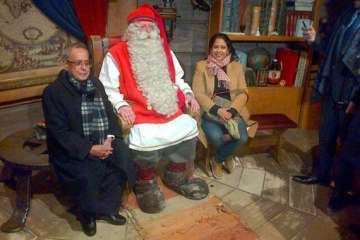 pranab mukherjee becomes the first indian president to visit santa claus s official workplace