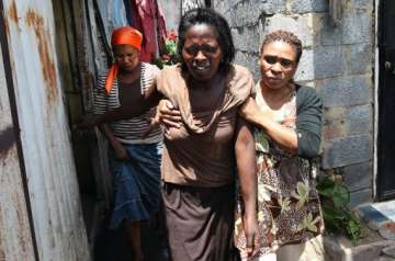 fire in brazil shantytown leaves 2 500 homeless