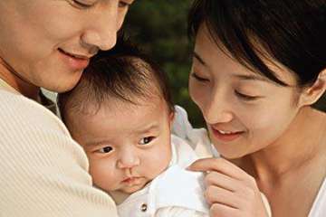 nearly 20 000 chinese couples allowed a second child