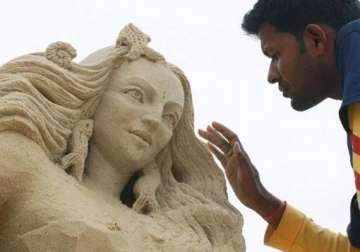 odisha artist makes konark temple sand sculpture in london