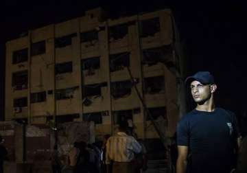 blast near cairo security building injures six