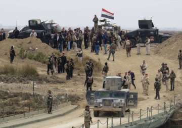 iraqi security forces regain areas in ramadi kill 75 militants