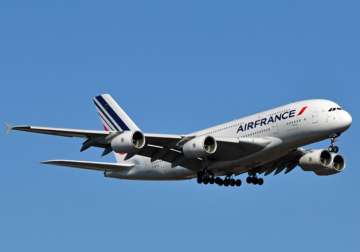 air france jet escorted by us fighters after chemical weapons threat