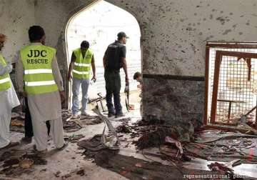 5 killed as militants storm shia mosque in pak s restive nw
