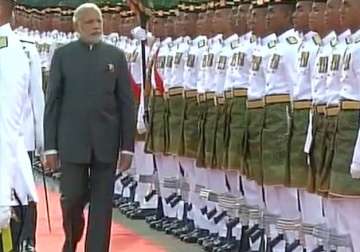 pm modi accorded ceremonial welcome in malaysia