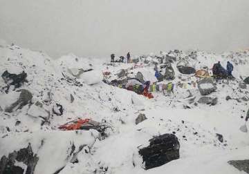54 year old indian trapped on avalanche struck everest in nepal
