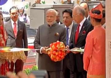 pm modi inaugurates torana gate highlights india malaysia ties