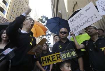 us student rallies to support hong kong protesters