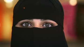 australia s parliament house lifts face veil ban