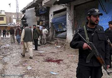 14 killed in explosion in pakistan s quetta