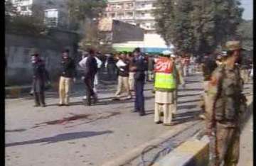 12 killed 24 injured in suicide blast in pakistan