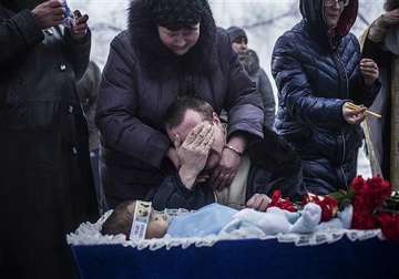 shelling in eastern ukraine kills at least 6 civilians