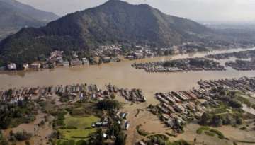 j k floods kashmiri americans offer telemedicine to flood victims