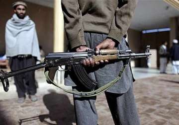 terrified doctors in pakistan carry ak 47s along with stethoscopes