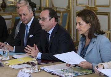 francois hollande activists gear up for critical climate talks