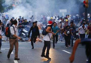 11 people killed in clash between gangs in venezuela
