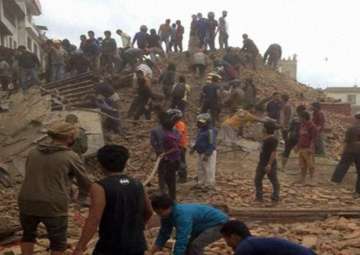 17 killed following tibet quake china sends rescue team to nepal