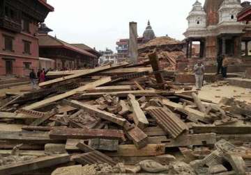 nepal quake dozens of cracked buildings collapse